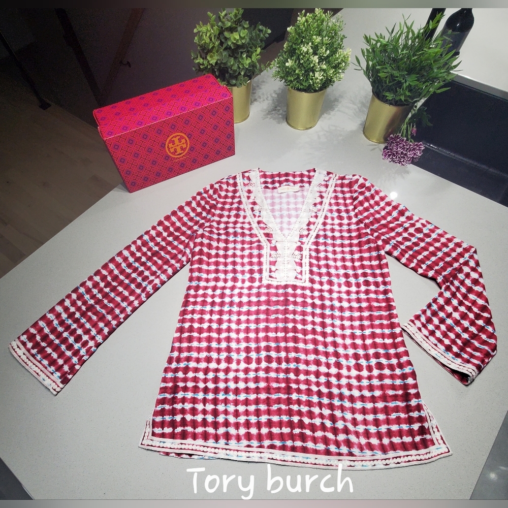 TORY BURCH Superbe et impeccable haut à manches longues avec broderies